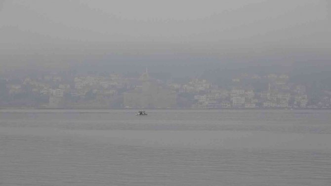 Sisin Etkisini Yitirmesiyle Çanakkale Boğazı Transit Gemi Geçişlerine Açıldı