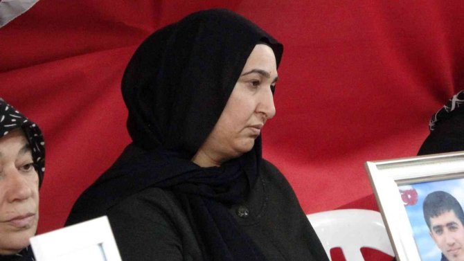 Ailelerin Evlat Nöbeti Yeni Yılda Da Hasretle Devam Ediyor
