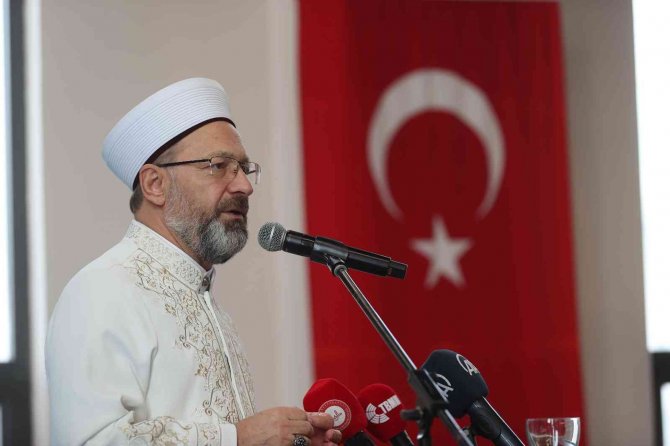 Diyanet İ̇şleri Başkanı Erbaş, İ̇stanbul’da Vefader’in 17. Geleneksel 1 Ocak Buluşması’na Katıldı