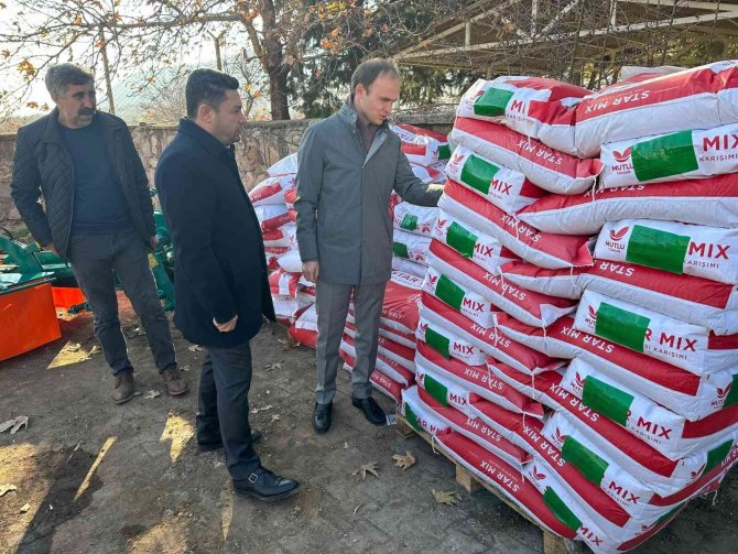 Hazro’da Hayvancılıkla Uğraşan Vatandaşlara Destek