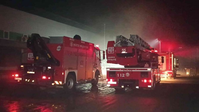 Yılbaşı Gecesi Çalışma Yapılan İş Yerinde İskele Çöktü: 1 Yaralı