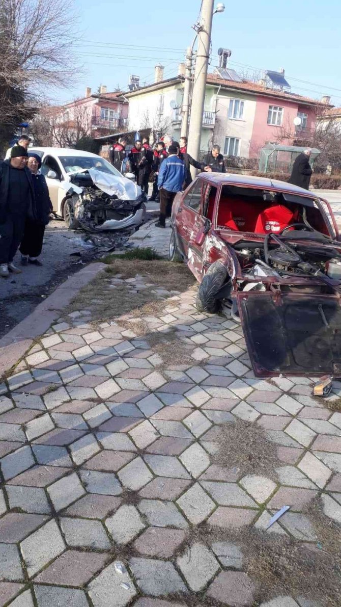 Elazığ’da Trafik Kazası:2 Yaralı