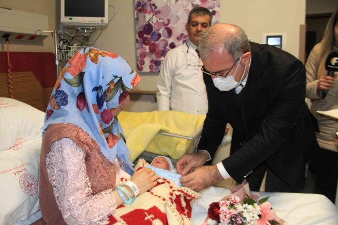 Elazığ’da Yeni Yılda 3 Bebek Dünyaya Geldi