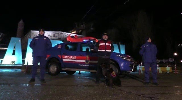 Jandarmadan Yeni Yıl Kutlaması