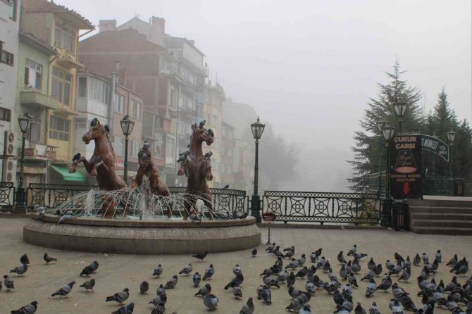 Eskişehir’de Sis Kartpostallık Görüntüler Oluşturdu