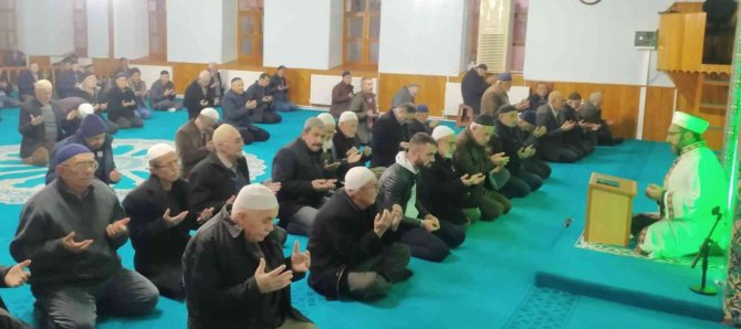 Hisarcık’ta, “Sabah Namazında, Ailece Camide, Milletçe Duadayız” Buluşması