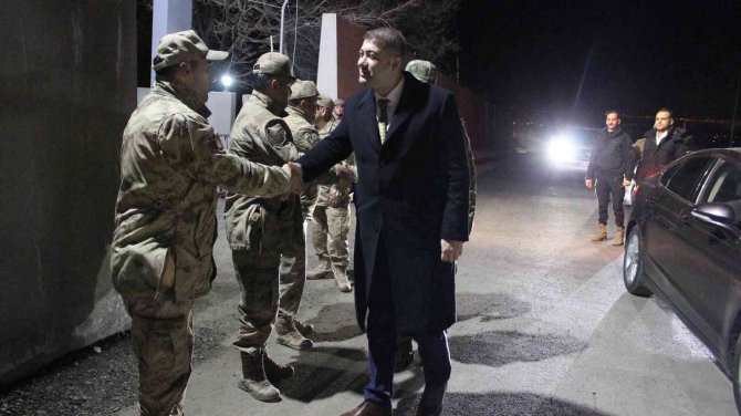 Iğdır’da Protokolden Kurumlara Yılbaşı Ziyareti