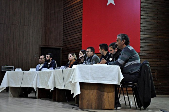 Edremit’te "Suç-ceza Ve Gençlik” Konulu Panel İlgi Gördü