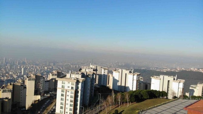 İ̇stanbul Anadolu Yakası Yeni Yılın İlk Gününde Sise Büründü