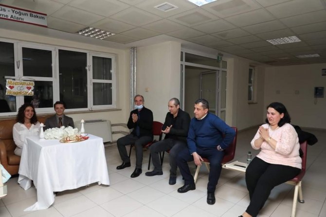 Kanser Hastası Babaya Nişan Sürprizi