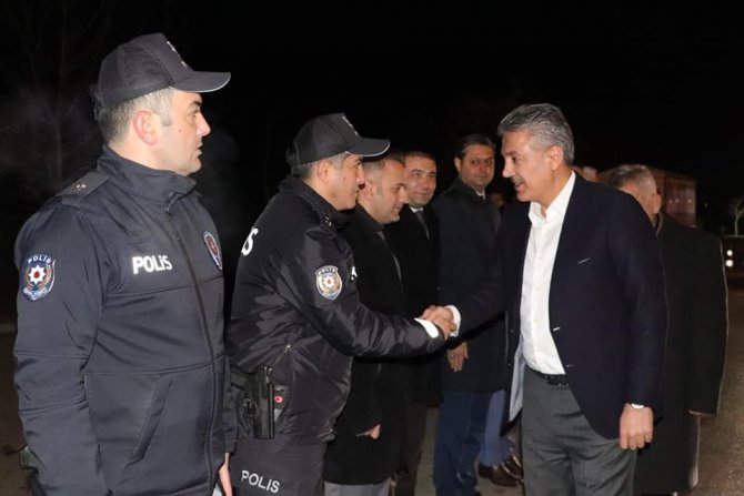 Karaman Valisi Akkoyun Görev Başındaki Personelin Yeni Yılını Kutladı