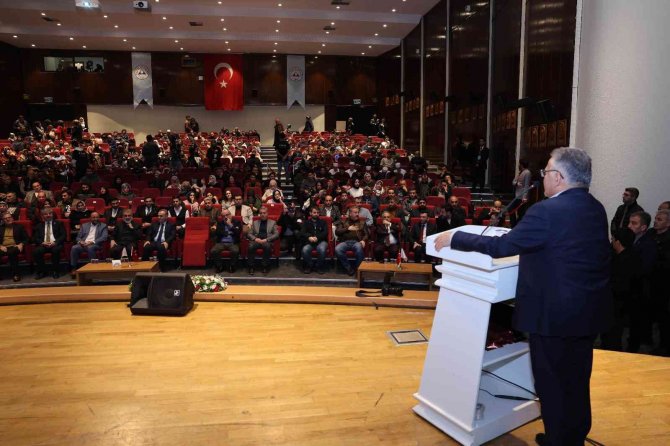 Başkan Büyükkılıç, Kuran-ı Kerim’i Güzel Okuma Yarışması’nda Gençlerle Buluştu