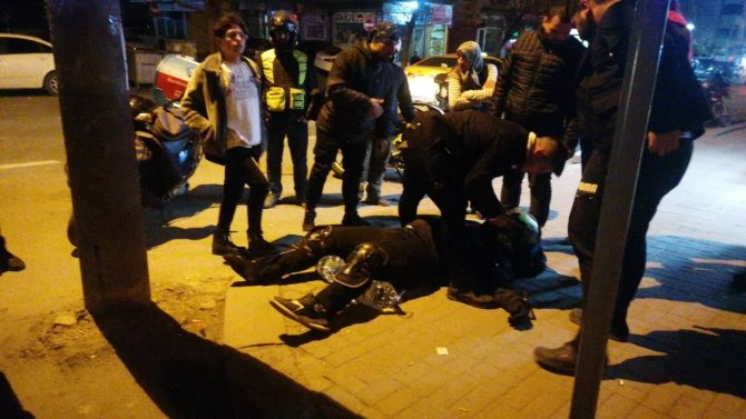 Kocaeli’de Yeni Yılla Birlikte Kazalar Peş Peşe Geldi: Motosiklet Sürücüsü Böyle Savruldu