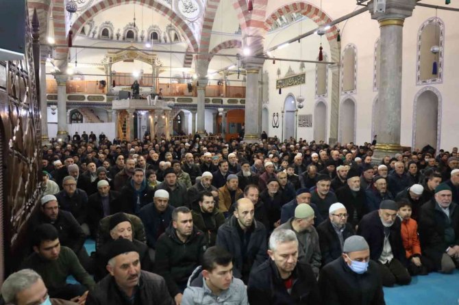 Kütahya Ulu Camii’nde Yeni Yılın İlk Sabah Namazı Buluşması