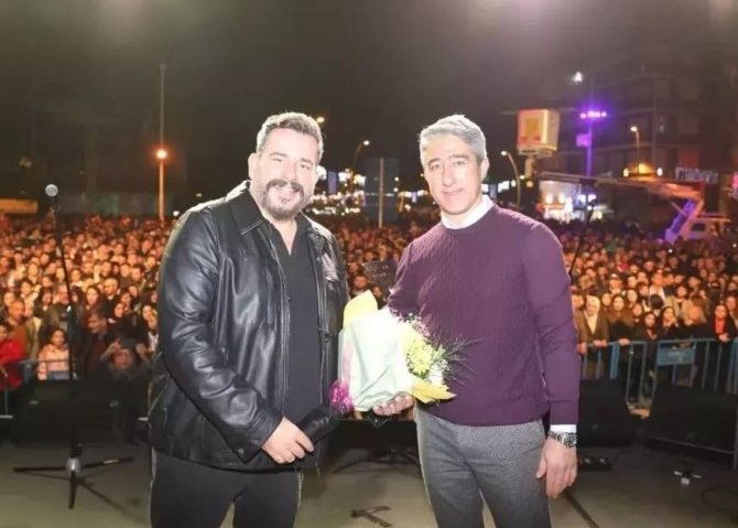 Marmaris 2023’e Yapay Kar Ve ’Gece Yolcuları’ İle Girdi