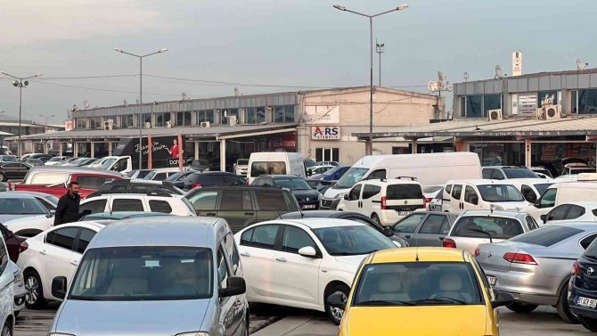 Sıfır Araç Yokluğu İkinci Ele Yaradı