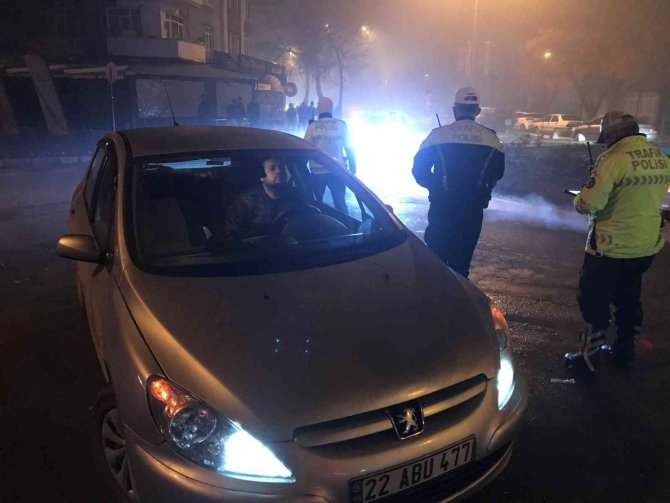 Edirne’de Polis Ekipleri Yeni Yıla Görev Başında Girdi