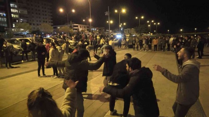 Samsun’da Vatandaşların Yılbaşı Coşkusu