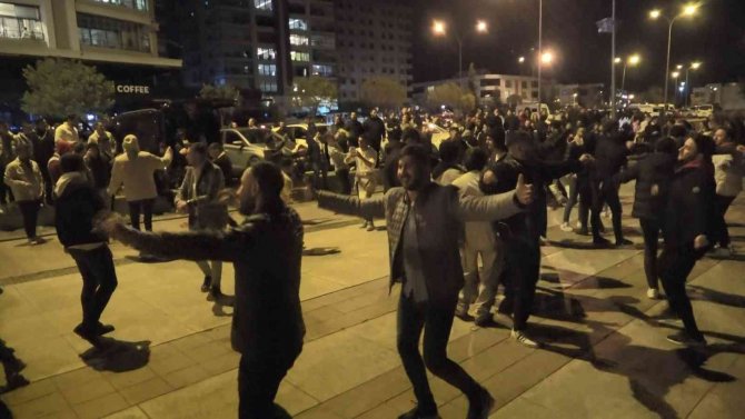 Samsun’da Vatandaşların Yılbaşı Coşkusu