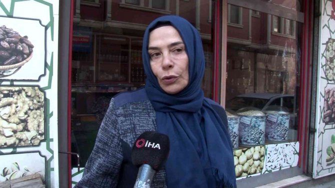Fatih’te Kırtasiyede Kız Çocuğunun Taciz Edilmesi Olayının Şüphelisine Mahalleliden Tepki