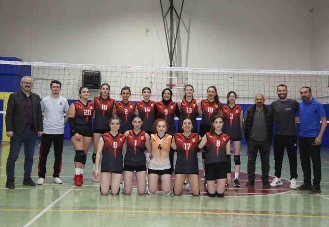 İ̇l Özel İ̇darespor Voleybol Takımı Galibiyete Odaklandı