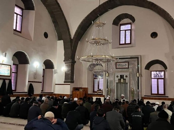 Tomarzalılar, Yeni Yılın İ̇lk Sabah Namazında Buluştular