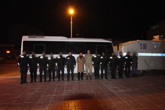 Erciş Kaymakamı Mehmetbeyoğlu, Güvenlik Güçlerinin Yeni Yılını Kutladı