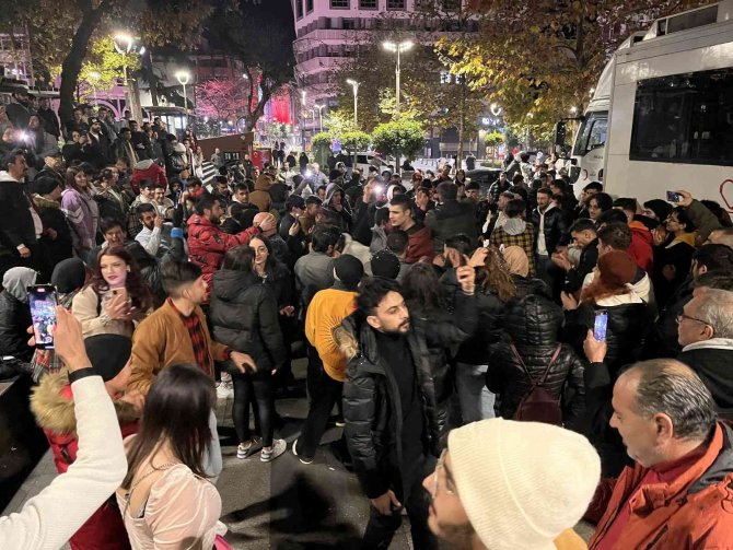 Trabzon’da Kolbastılı Yılbaşı Kutlaması