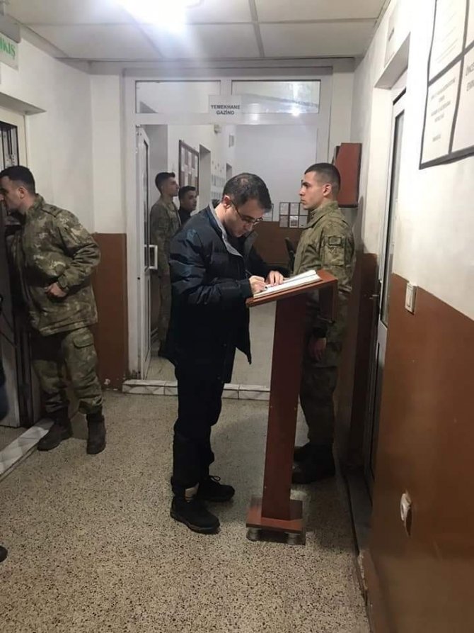 Kaymakam Nasır, Yeni Yıla İ̇ran Sınırındaki Askerlerle Girdi