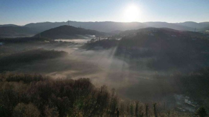 Pus Güneşle Birlikte Kartpostallık Görüntüler Oluşturdu