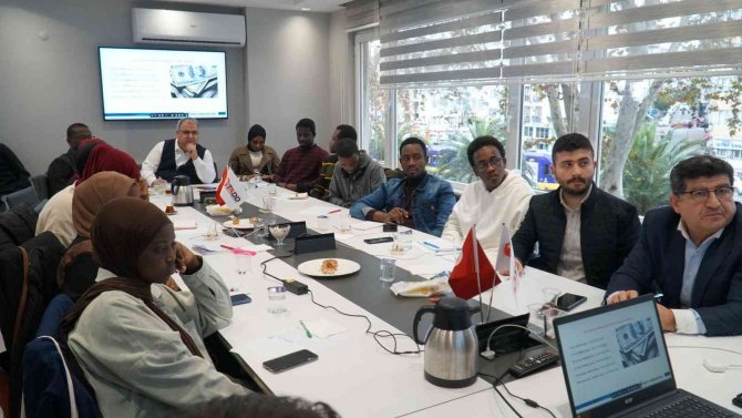 Afrikalı Gençlere Destek İçin Girişimcilik Eğitimi Verildi