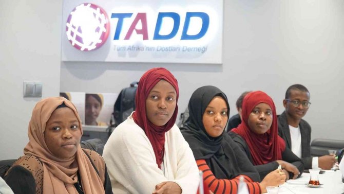 Afrikalı Gençlere Destek İçin Girişimcilik Eğitimi Verildi