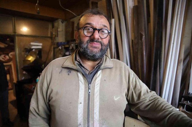 Antika Mobilyalardan Dönüştürülen Gramofonlar Hüzünlendiriyor