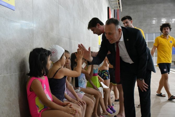 Balıkesir’de Yüzme Bilmeyen Kalmayacak