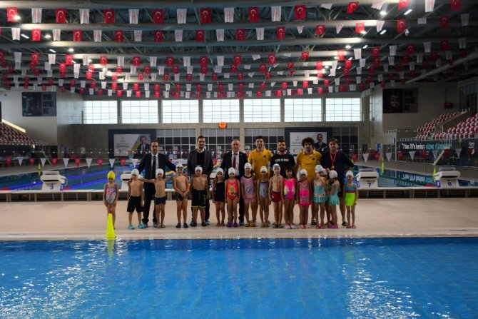 Balıkesir’de Yüzme Bilmeyen Kalmayacak