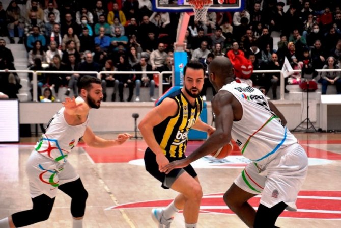Basketbol Süper Ligi: Aliağa Petkim Spor: 71 - Fenerbahce Beko: 76