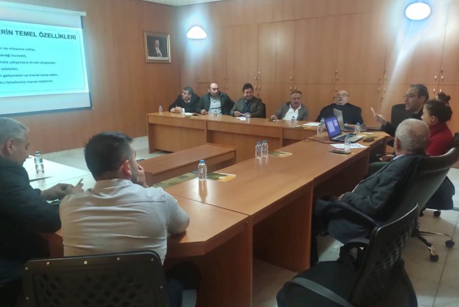 Çakü’den Çankırı Ticaret Borsası Üyelerine Liderlik Eğitimi