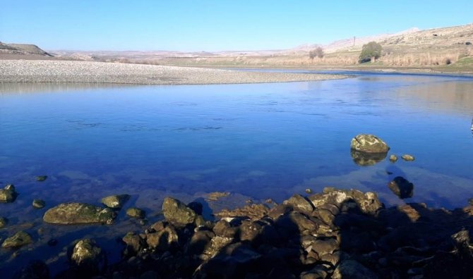 Dicle Nehri’nde Kaybolan Adamın Cansız Bedenine Ulaşıldı