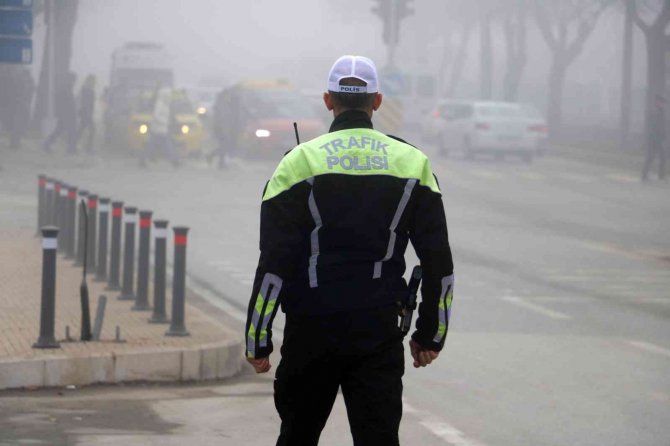 Edirne’de Yoğun Sis Etkili Oluyor