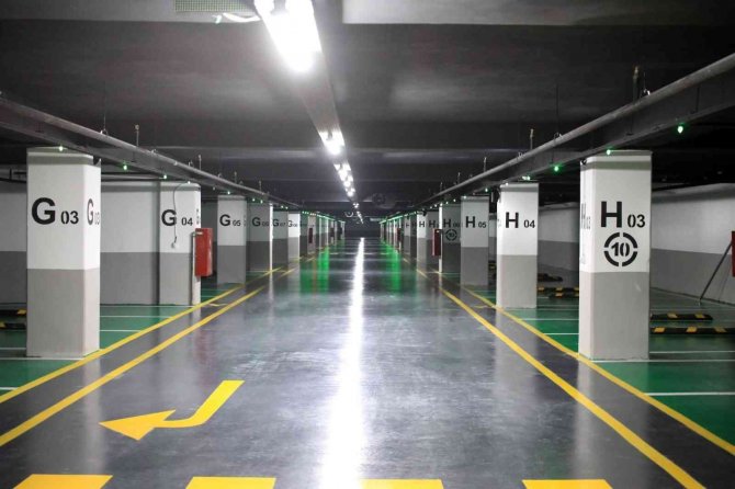 Cumhuriyet Meydanı Yer Altı Otoparkı Hizmete Açılıyor