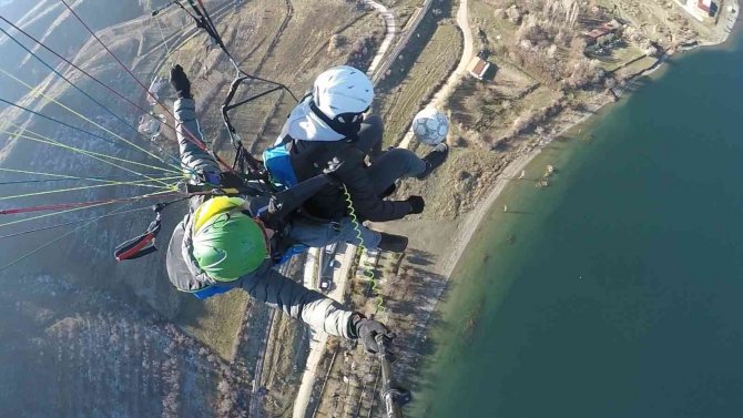 Yerden 350 Metre Yükseklikte Top Sektirdi