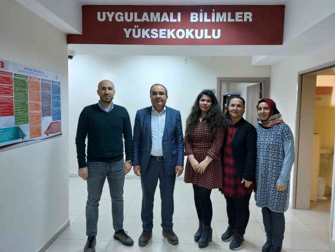 Üniversiteli Öğrencilerden, Sevindiren Proje