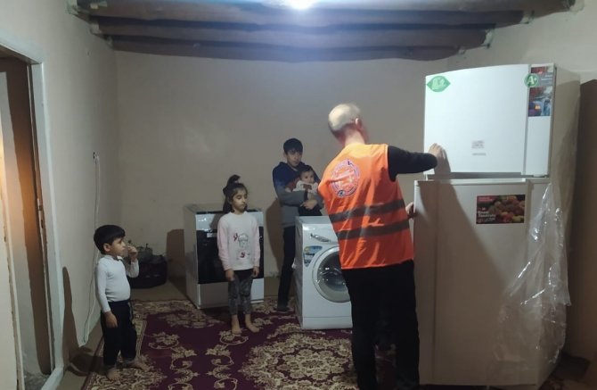 Özel Gereksinimli Aileye Ev Eşyası Desteği