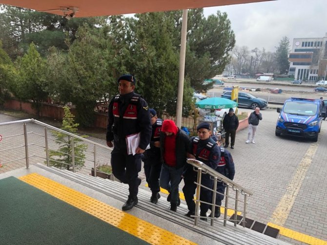 Cezaevinden Çıktı, 5 Gün Sonra Hırsızlıktan Tutuklandı