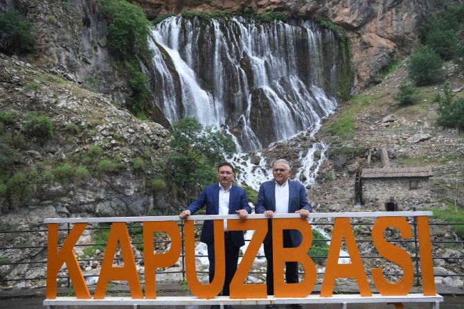 Başkan Büyükkılıç’tan 2022 Yılında 16 İlçeye 100 Ziyaret