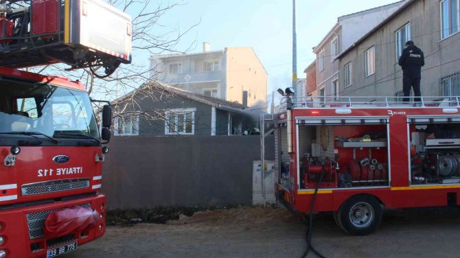 Kırklareli’de Katil Zanlısının Evi Yandı