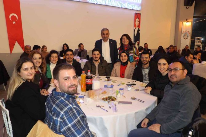 Başkan Kaplan, Yeni Yıl Yemeğinde Personeli İle Buluştu