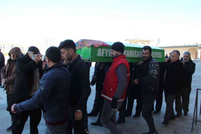 Katledilen Annesinin Ardından Böyle Seslendi: