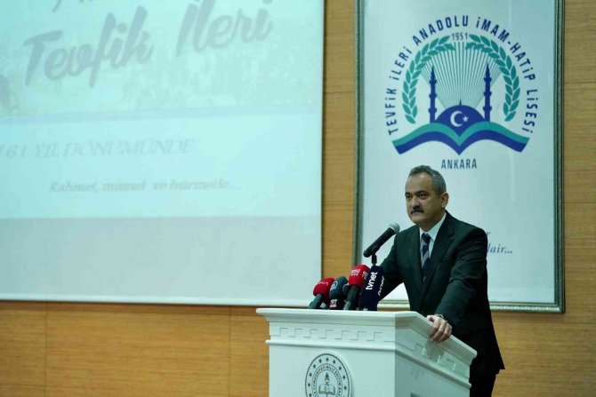 Bakan Özer: "Bizim İstediğimiz, Allah’ın İsimlerinin Tecelli Ettiği Coğrafyayı İnşa Edebilmek"