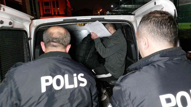 Polis Hırsızlık Olayını Flaş Bellekten Ortaya Çıkardı